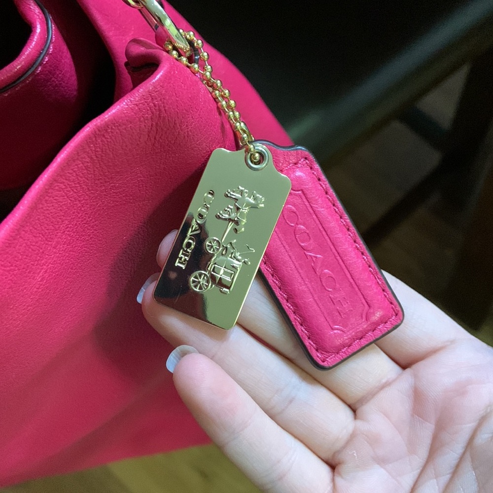 Authentic Coach - Picture 3 of 8